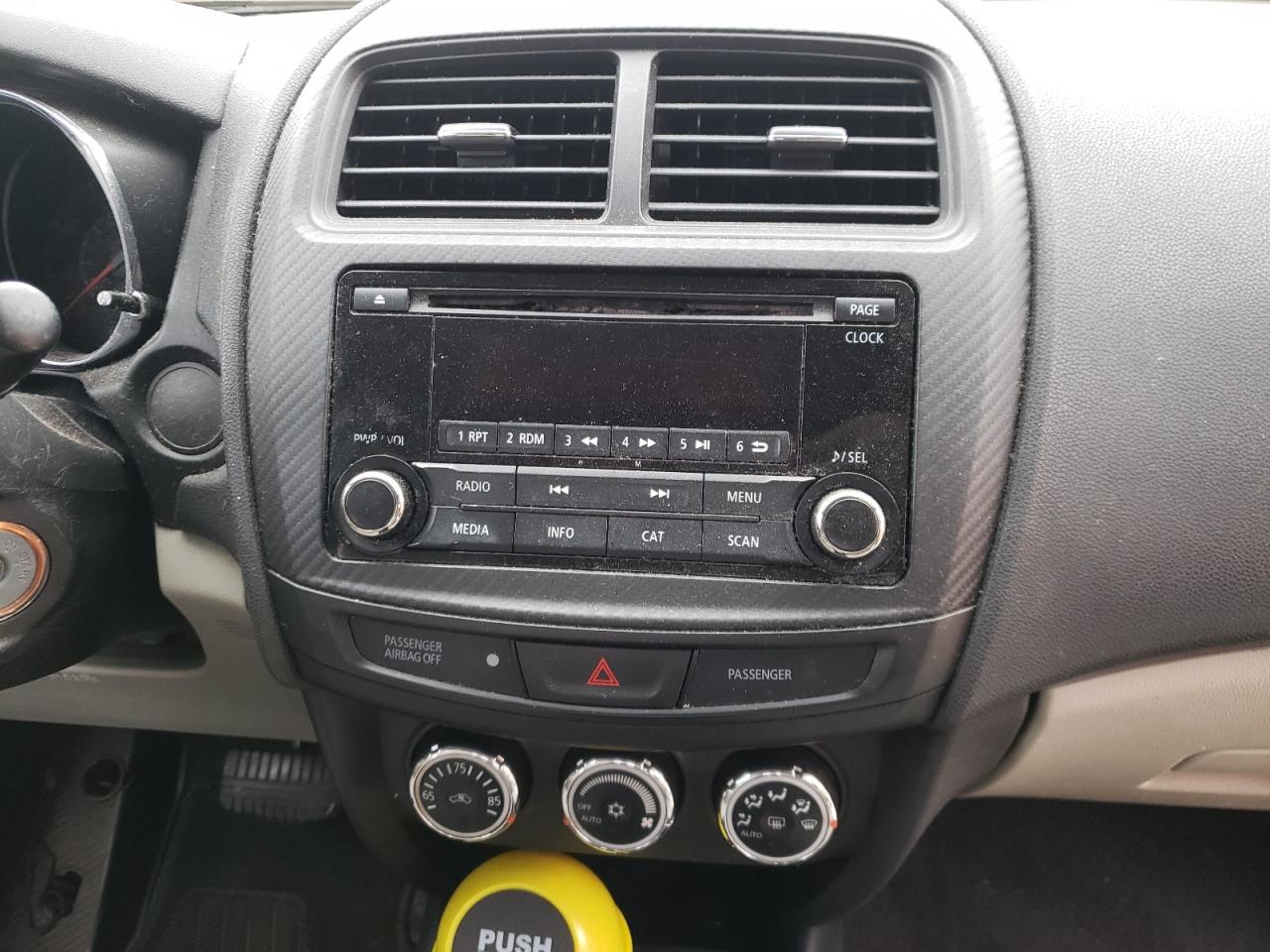 Photo 9 from auction – 2017 MITSUBISHI OUTLANDER with VIN JA4AP3AU4HZ004606