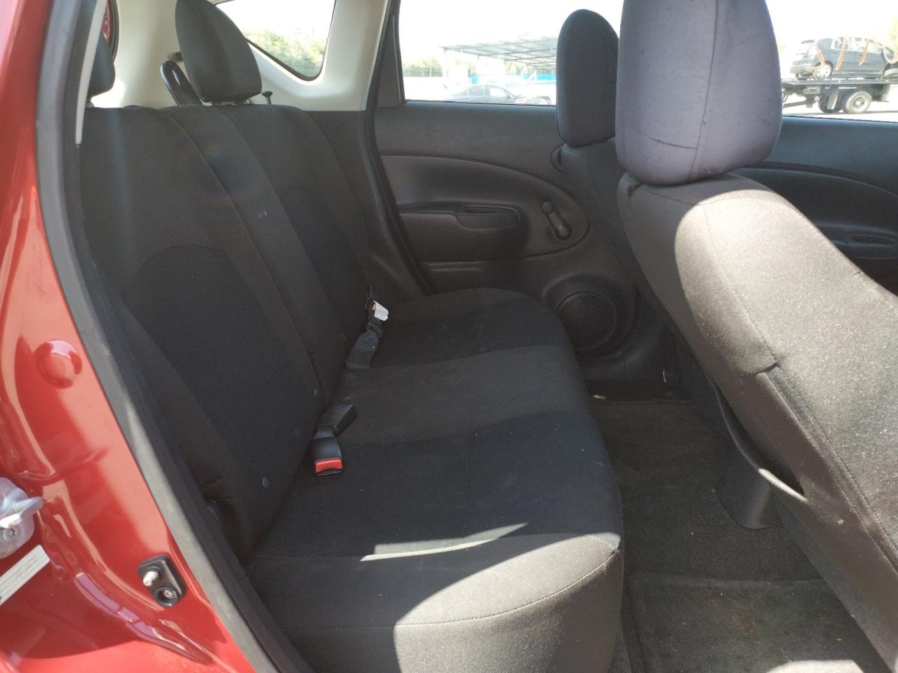 Photo 6 from auction – 2015 NISSAN VERSA NOTE with VIN 3N1CE2CP0FL448711