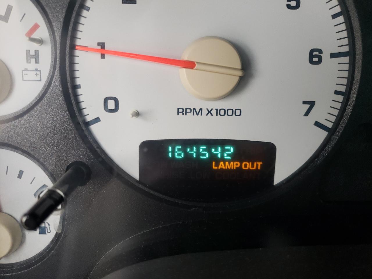 Photo 8 from auction – 2002 DODGE RAM 1500 with VIN 3D7HU18N72G181325