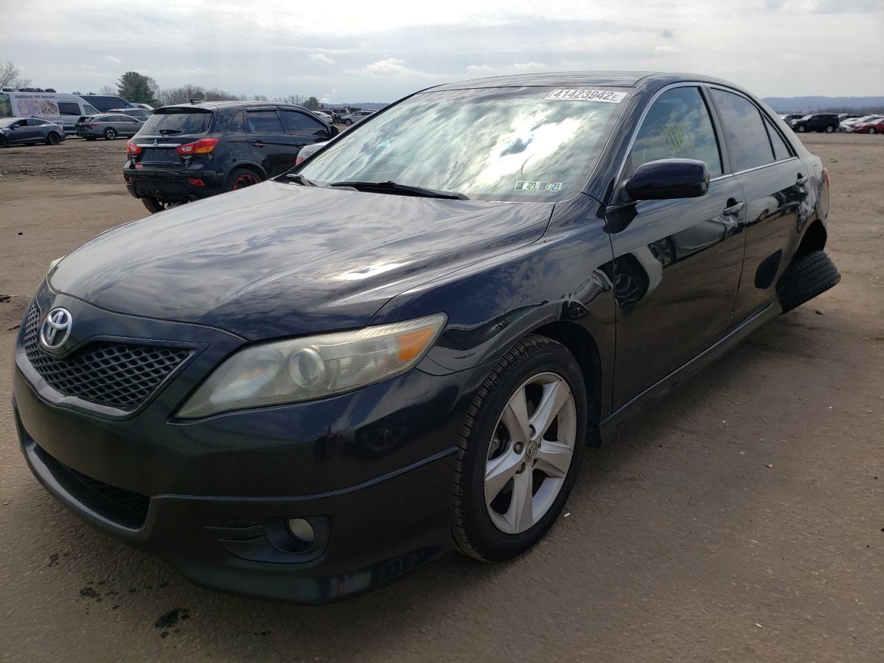 Photo 2 from auction – 2011 TOYOTA CAMRY BASE with VIN 4T1BF3EK7BU180264