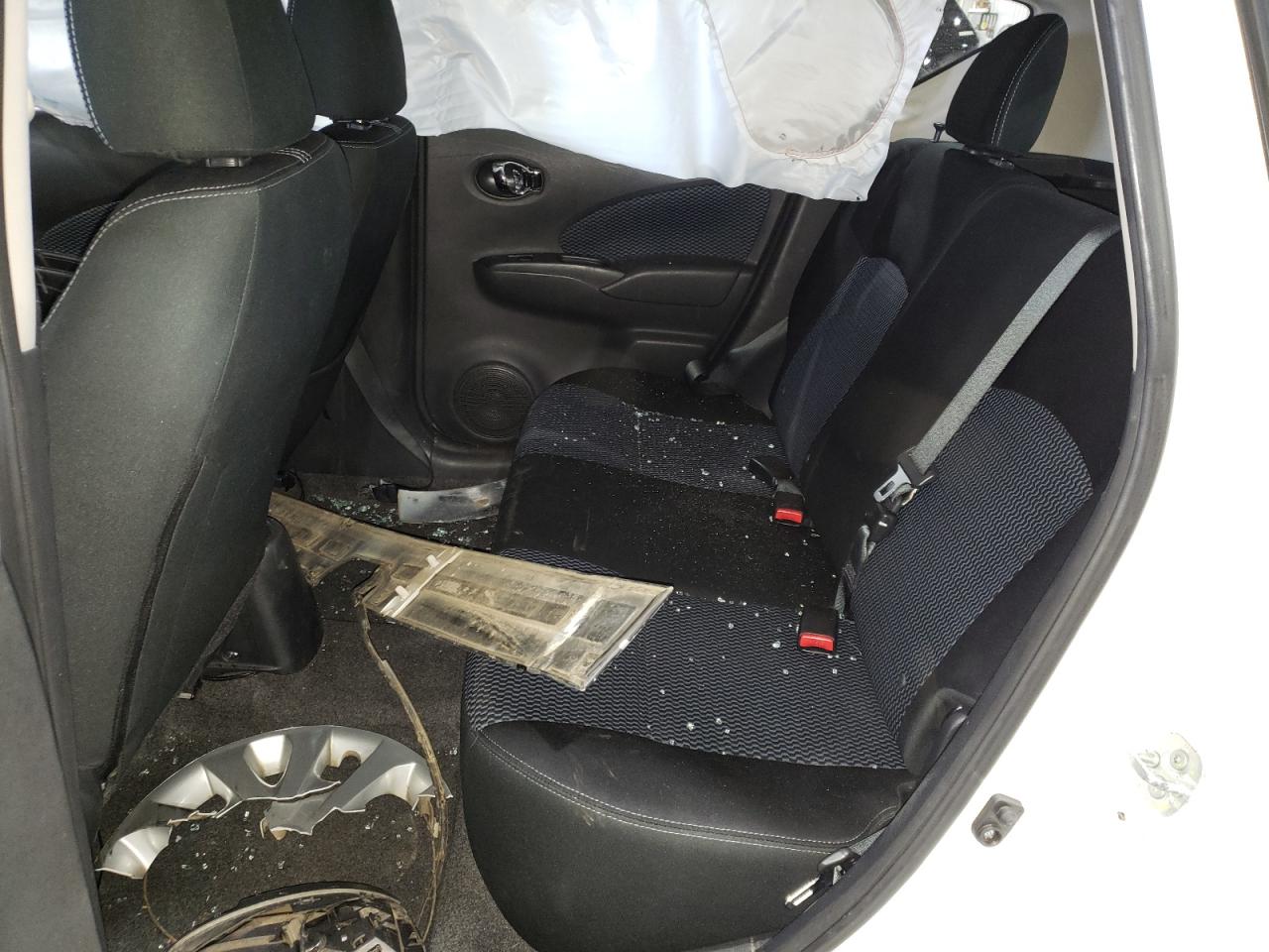 Photo 6 from auction – 2016 NISSAN VERSA NOTE with VIN 3N1CE2CP3GL357580