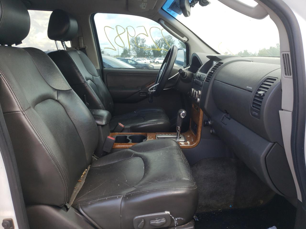 Photo 5 from auction – 2005 NISSAN PATHFINDER with VIN 5N1AR18U55C705448