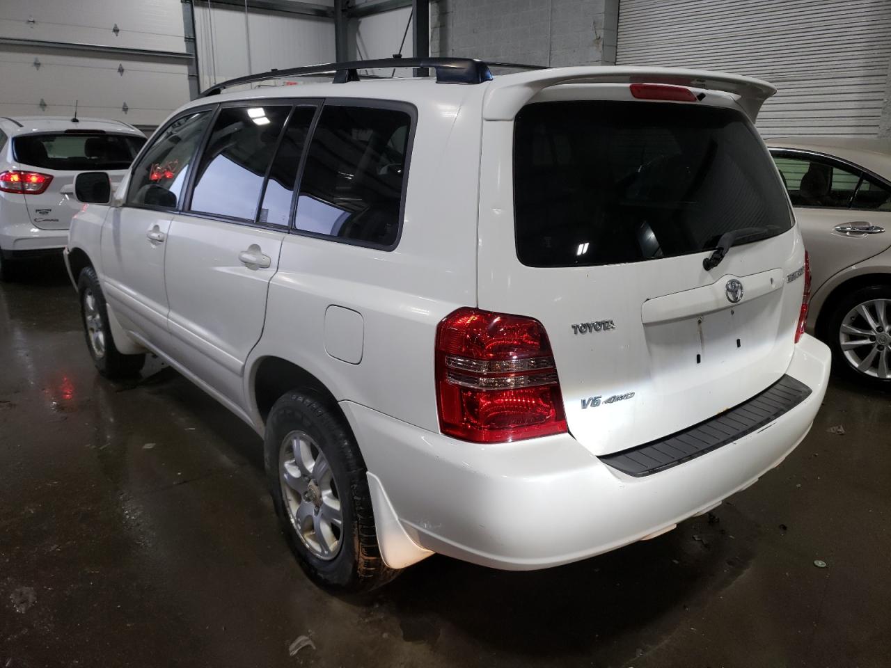 Photo 3 from auction – 2002 TOYOTA HIGHLANDER with VIN JTEHF21A120055348