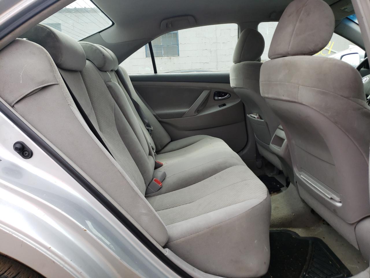 Photo 6 from auction – 2007 TOYOTA CAMRY CE with VIN 4T1BE46K47U612159