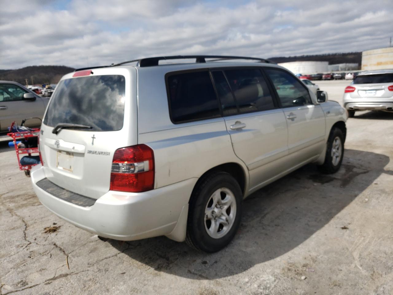 Photo 4 from auction – 2004 TOYOTA HIGHLANDER with VIN JTEDP21A640025762