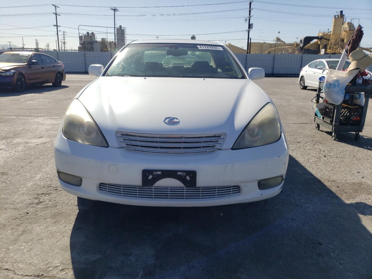Photo 9 from auction – 2002 LEXUS ES 300 with VIN JTHBF30G525022568