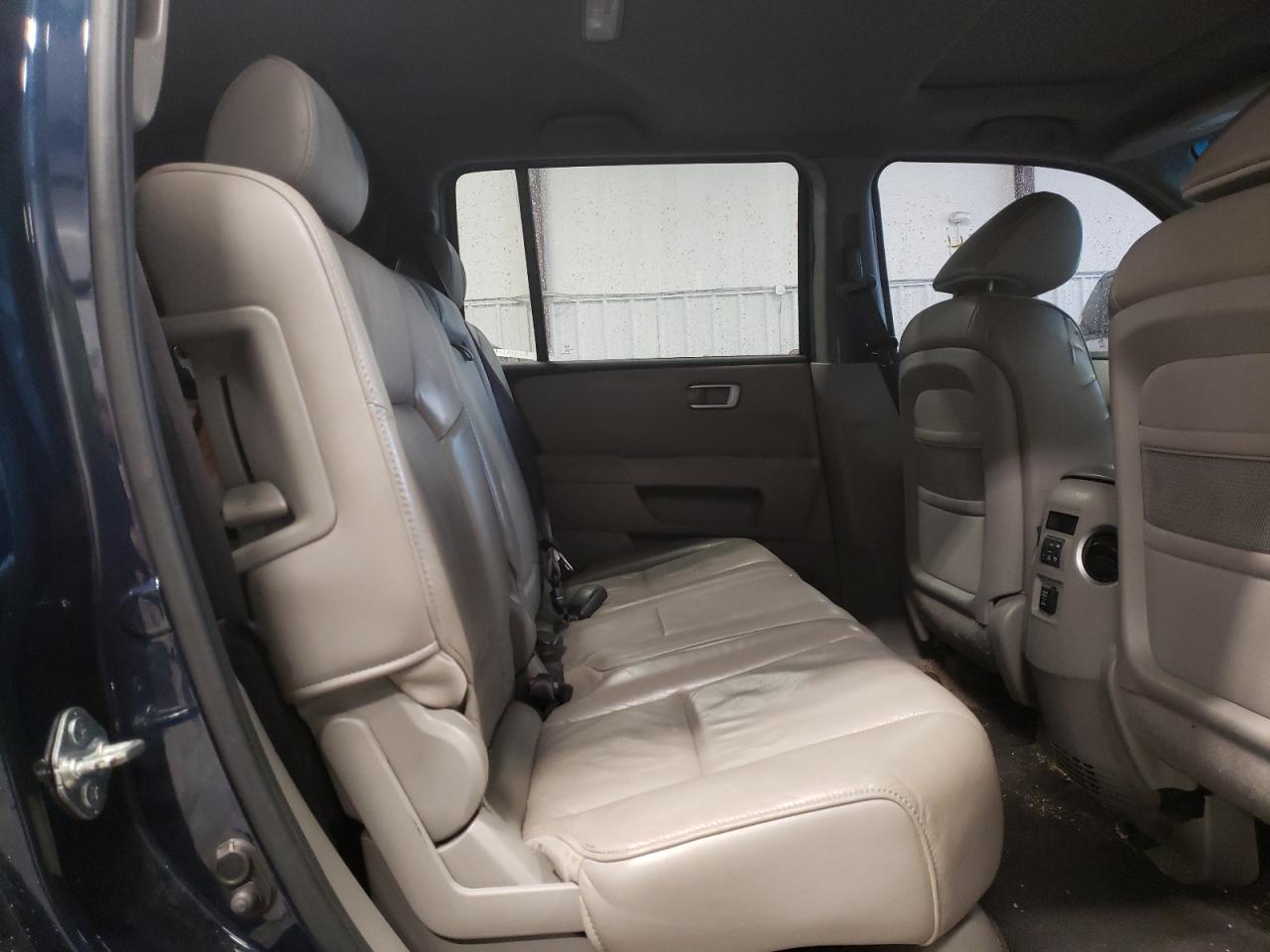 Photo 6 from auction – 2011 HONDA PILOT EXL with VIN 5FNYF3H58BB024442