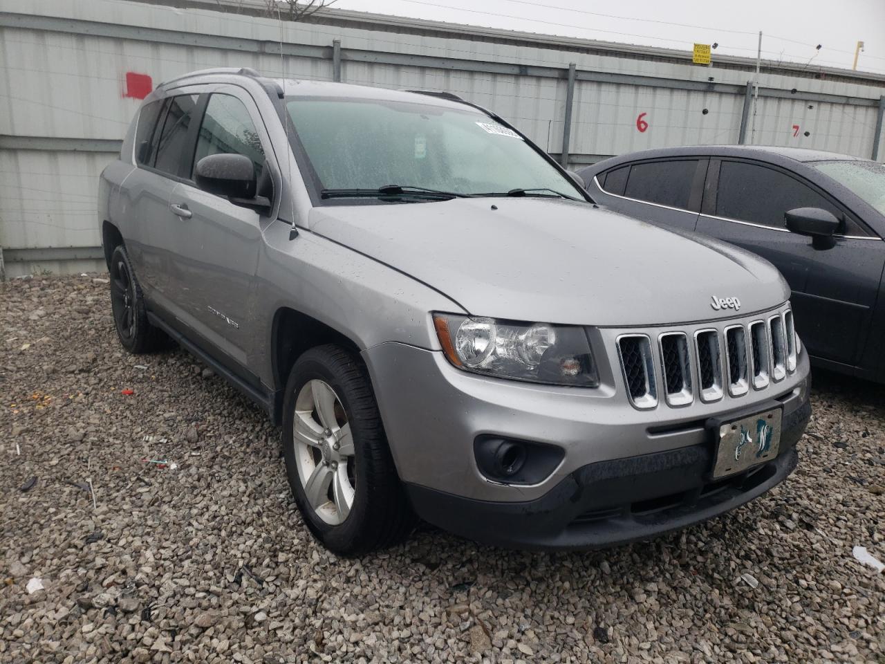 JEEP COMPASS SP 2016 with VIN 1C4NJCBA5GD568855 - Photo from auction