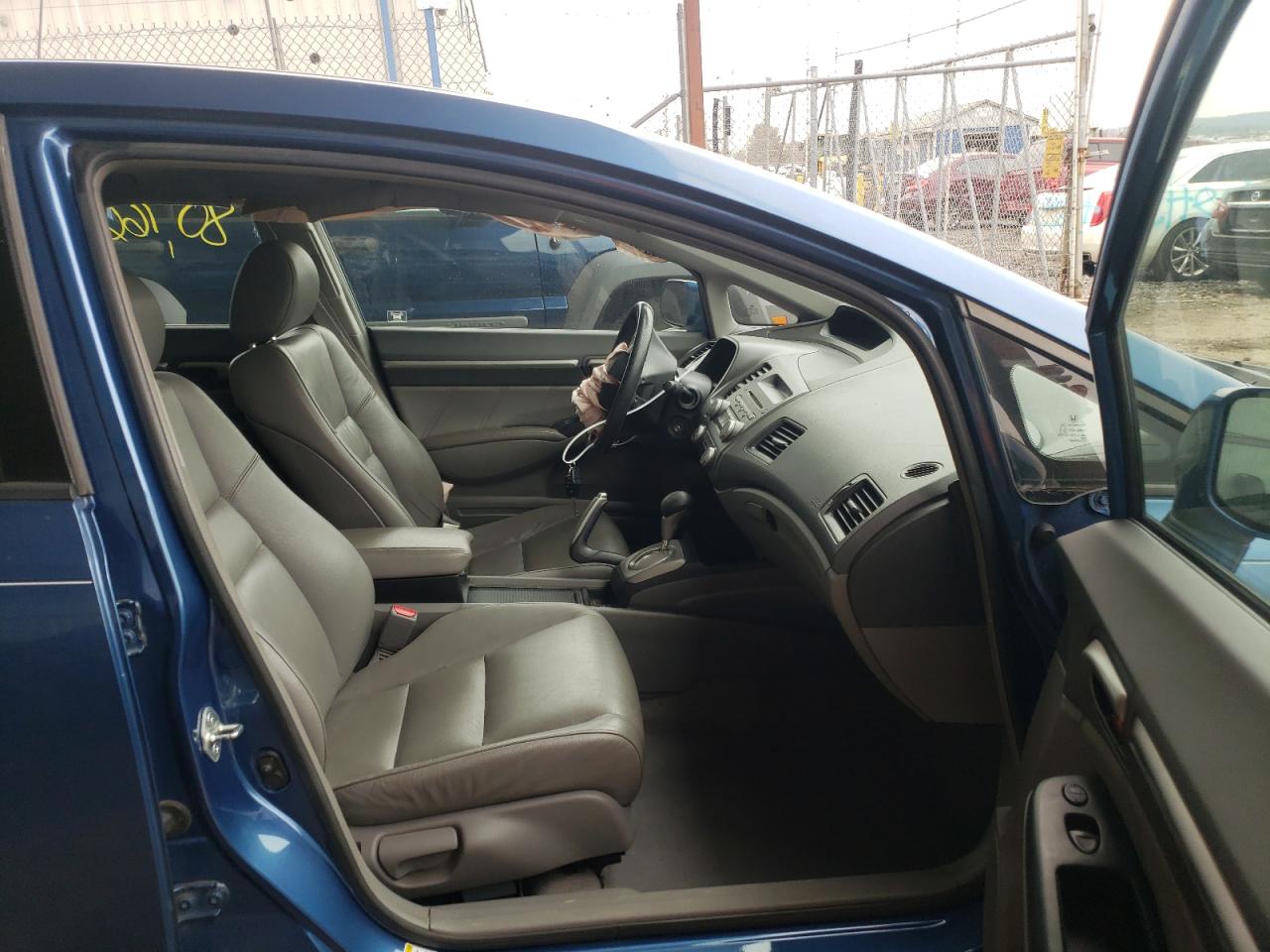 Photo 5 from auction – 2011 HONDA CIVIC EXL with VIN 2HGFA1F9XBH504543