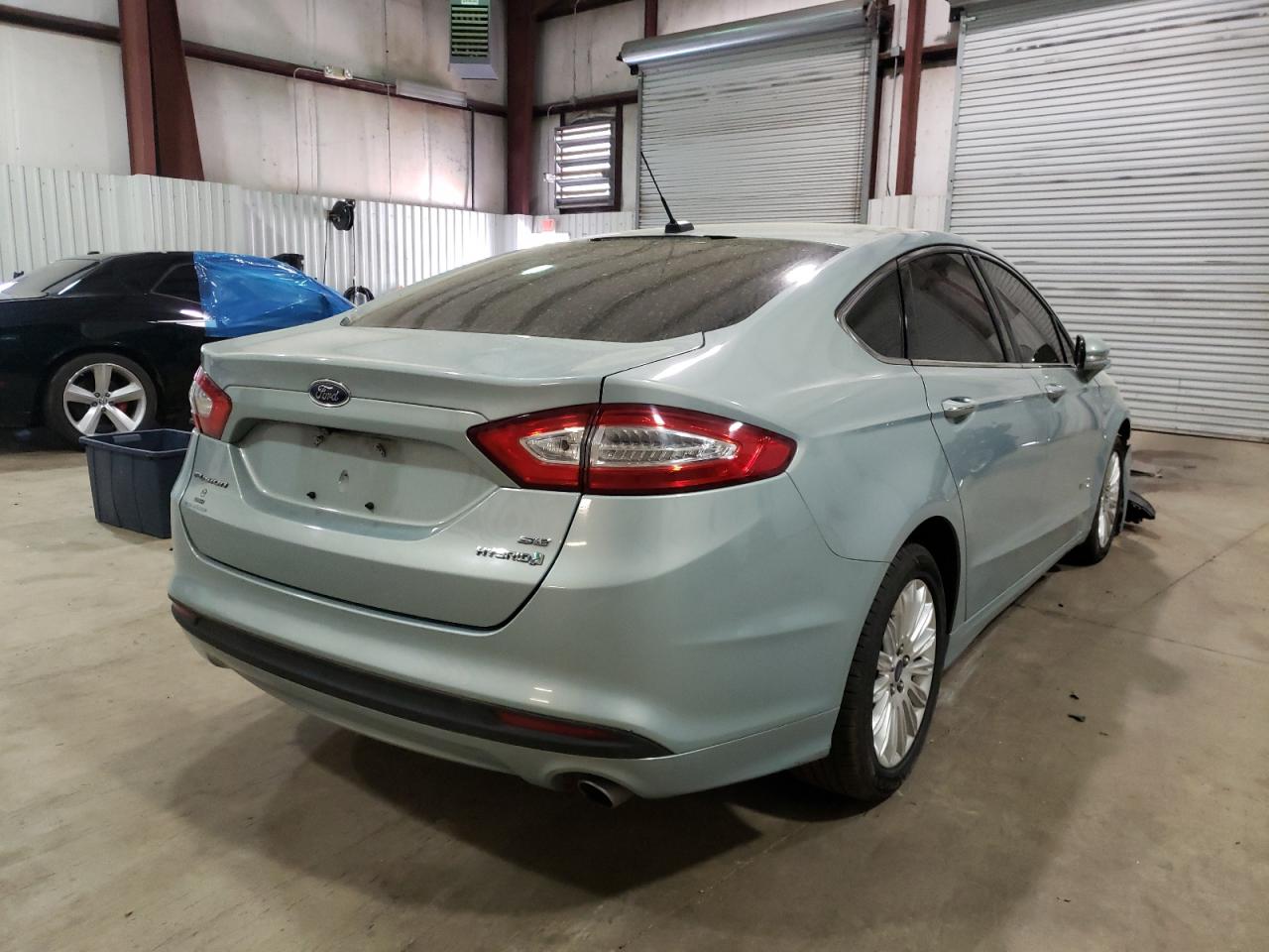 Photo 4 from auction – 2014 FORD FUSION SE with VIN 3FA6P0LU3ER155028