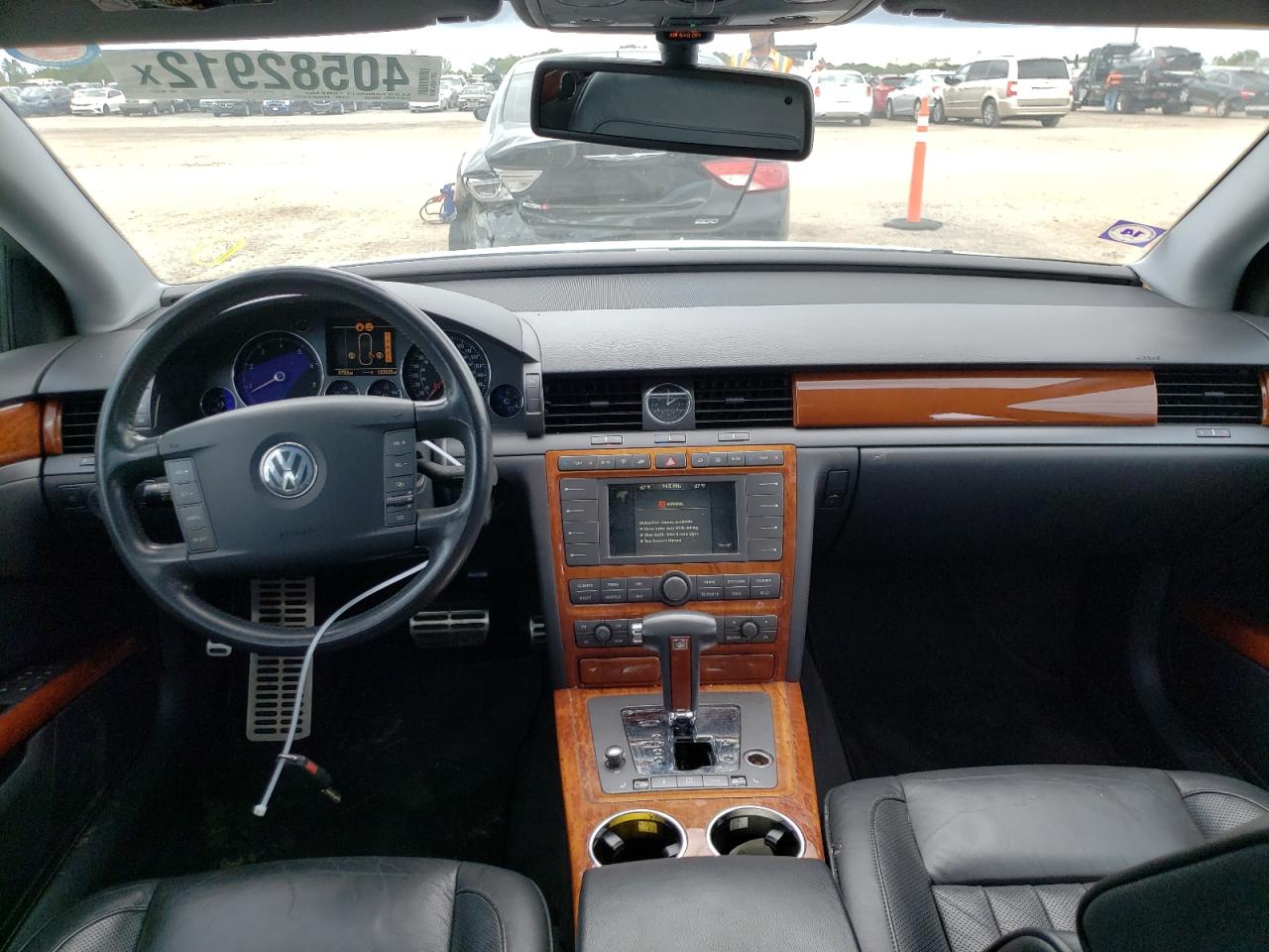 Photo 9 from auction – 2005 VOLKSWAGEN PHAETON 4. with VIN WVWAF03D458003641