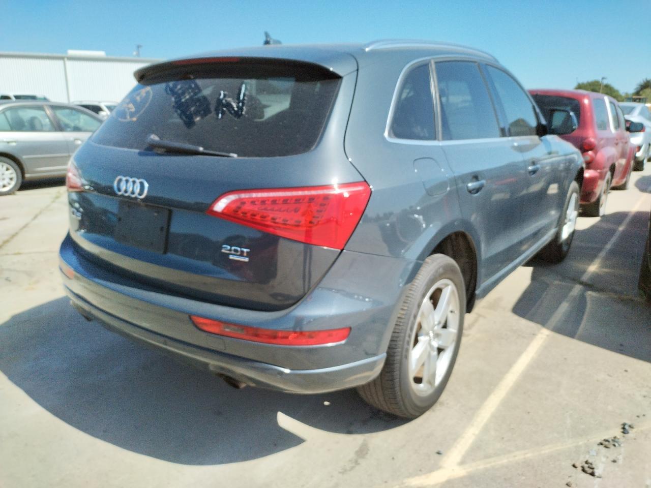 Photo 4 from auction – 2011 AUDI Q5 PREMIUM with VIN WA1LFAFP7BA066073