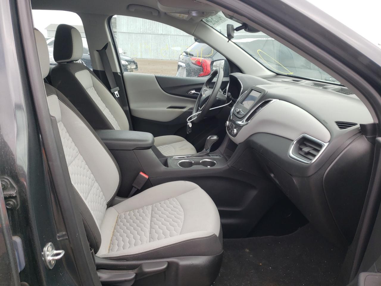 Photo 5 from auction – 2021 CHEVROLET EQUINOX with VIN 2GNAX5EV9M6149156