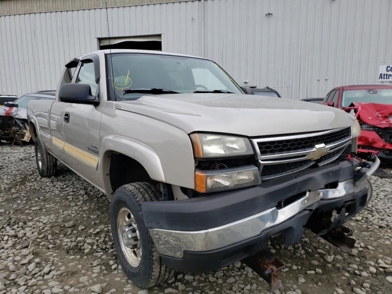 CHEVROLET SILVERADO 2006 with VIN 1GCHK29D36E274562 - Photo from auction