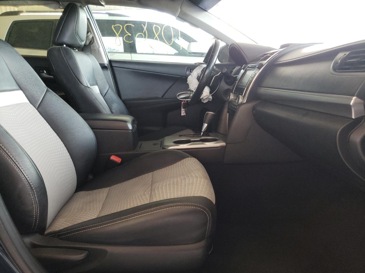 Photo 5 from auction – 2014 TOYOTA CAMRY L with VIN 4T1BF1FK4EU367498