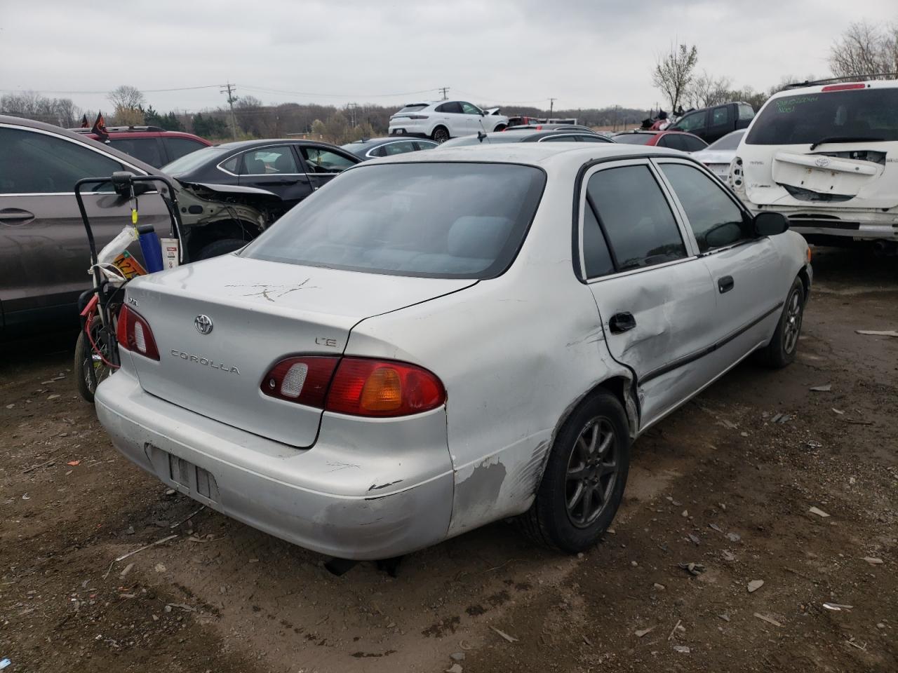 Photo 4 from auction – 2000 TOYOTA COROLLA VE with VIN 1NXBR12E8YZ354894