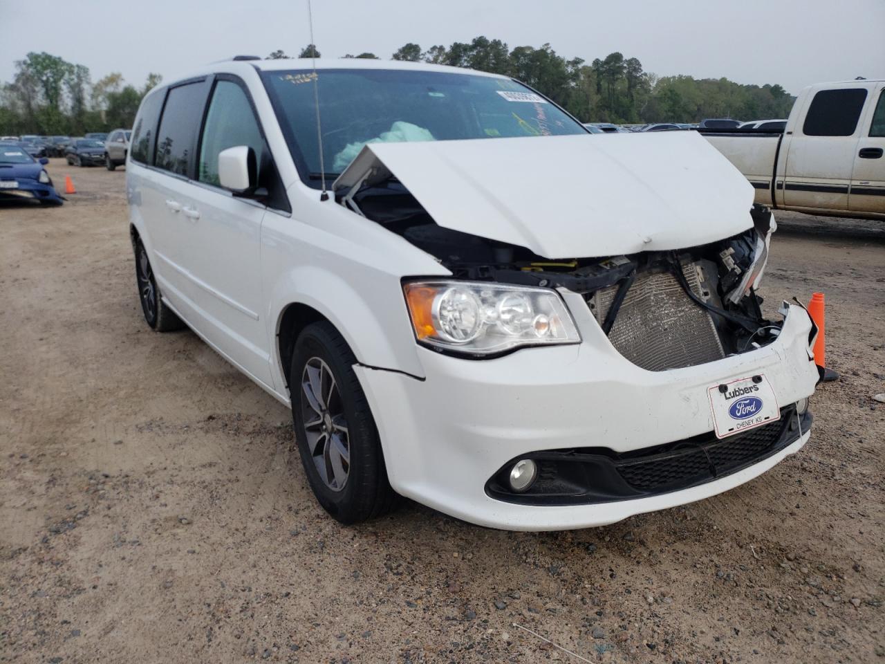 DODGE GRAND CARA 2017 with VIN 2C4RDGCG8HR799881 - Photo from auction