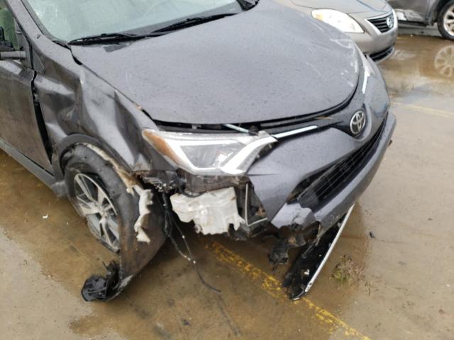 Photo 9 from auction – 2017 TOYOTA RAV4 XLE with VIN JTMWFREV2HJ121166