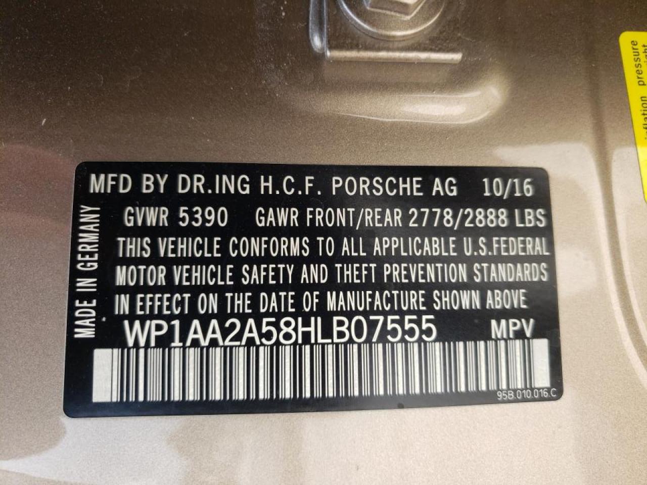 Photo 10 from auction – 2017 PORSCHE MACAN with VIN WP1AA2A58HLB07555
