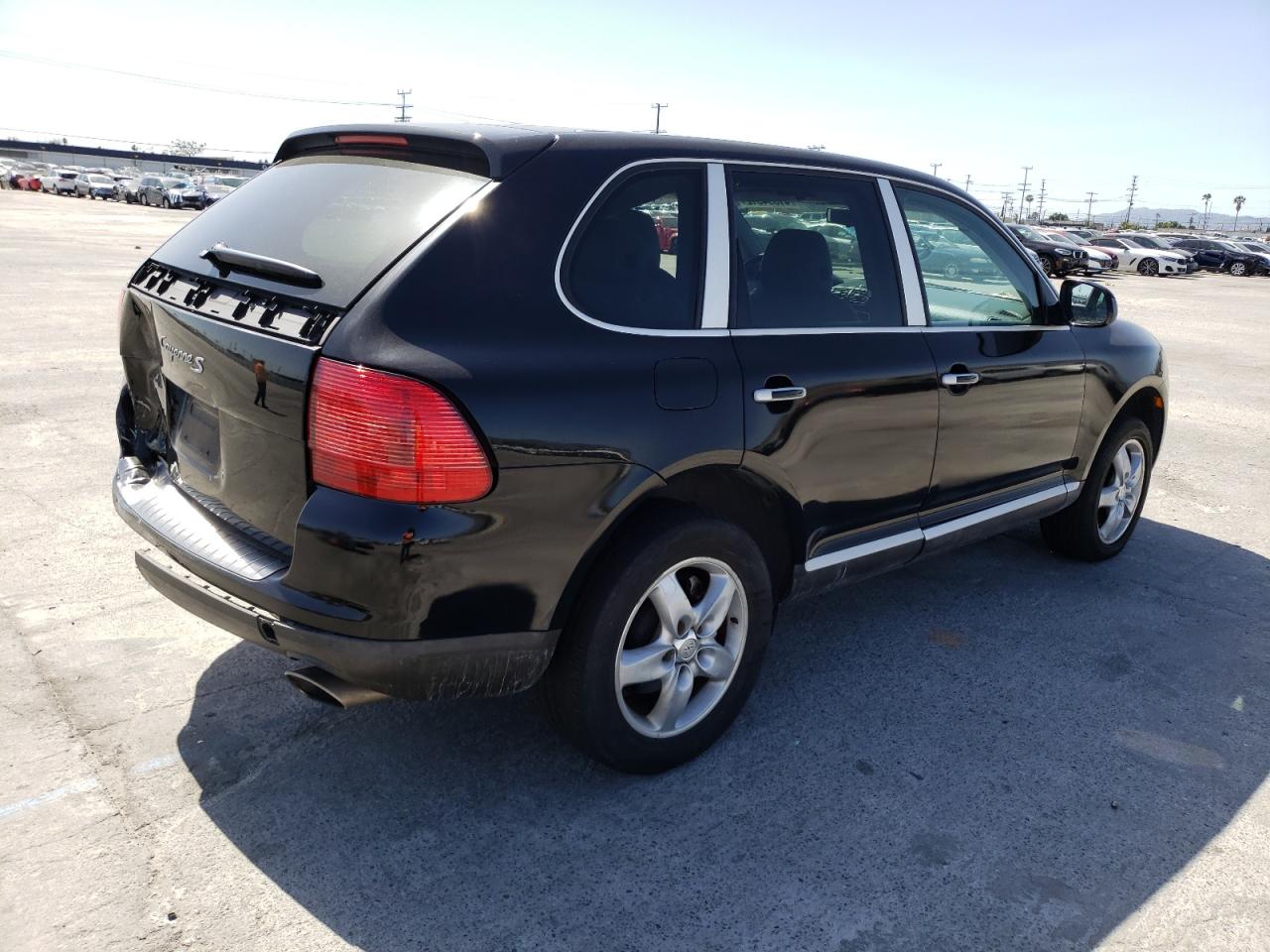 Photo 4 from auction – 2004 PORSCHE CAYENNE S with VIN WP1AB29P14LA64609