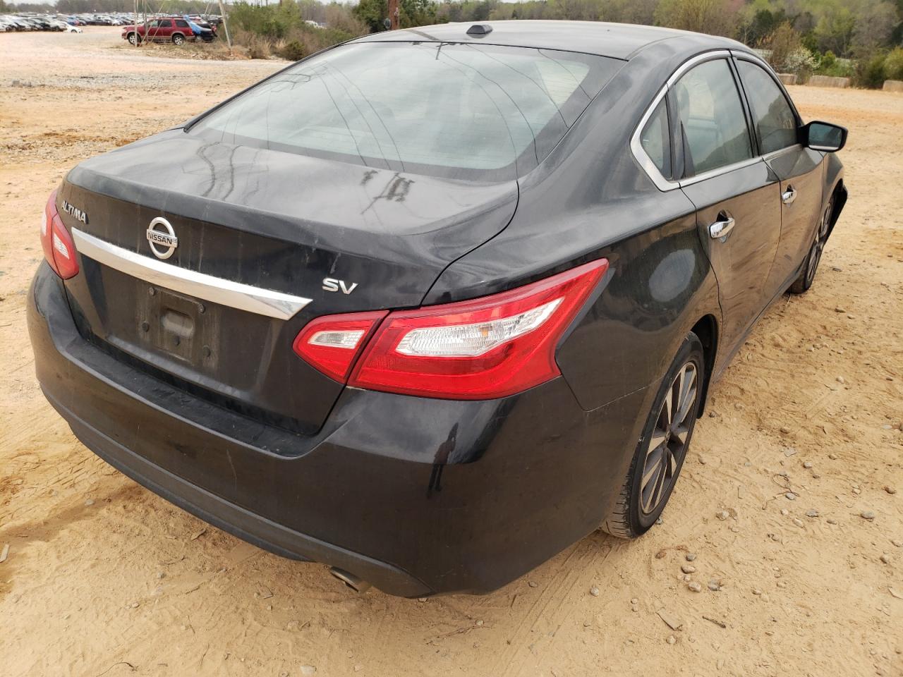 Photo 4 from auction – 2017 NISSAN ALTIMA 2.5 with VIN 1N4AL3AP4HC228009