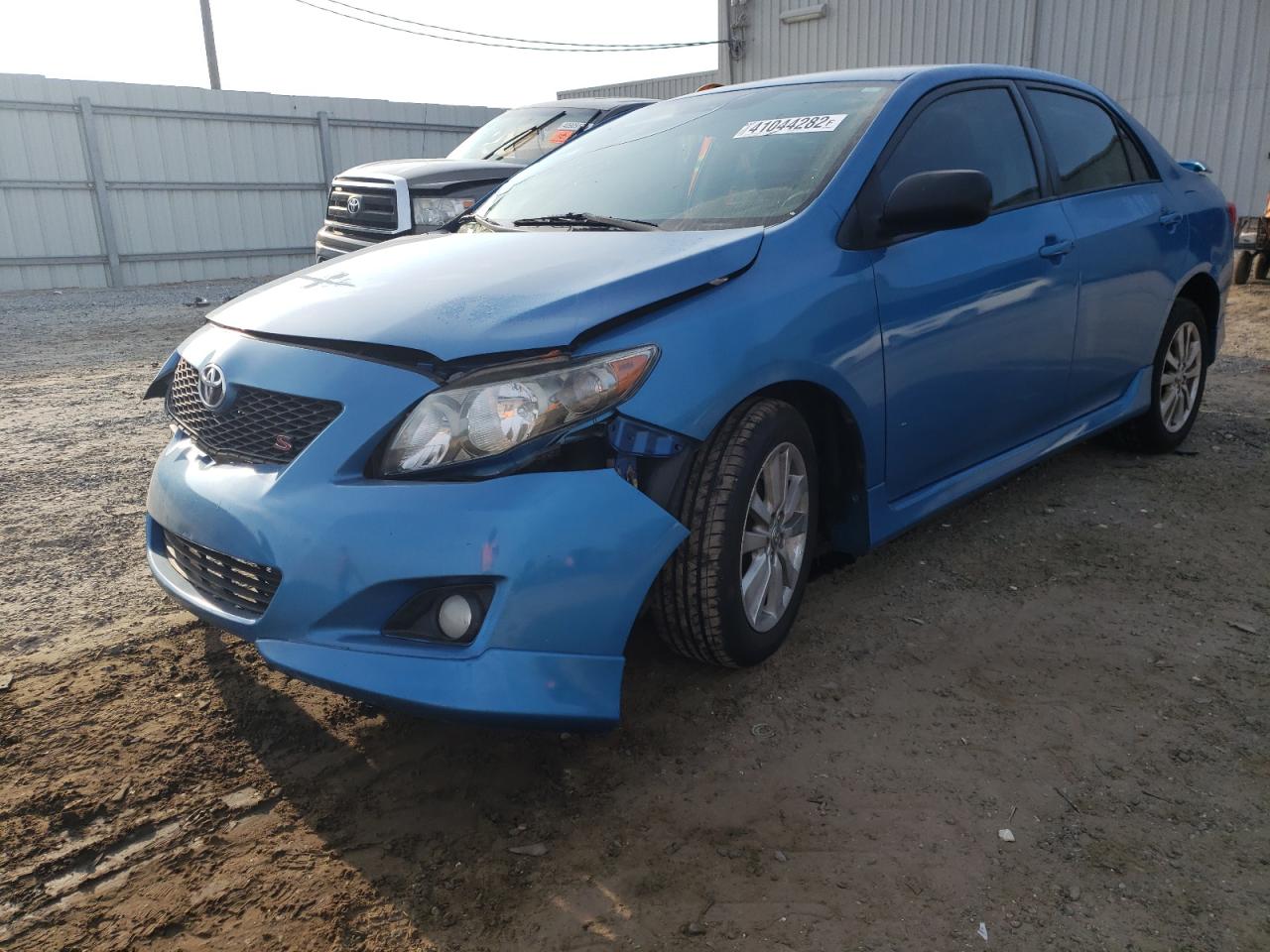 Photo 2 from auction – 2009 TOYOTA COROLLA with VIN 2T1BU40E39C158562