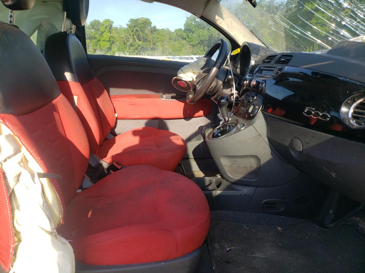 Photo 5 from auction – 2014 FIAT 500 POP with VIN 3C3CFFAR4ET291712