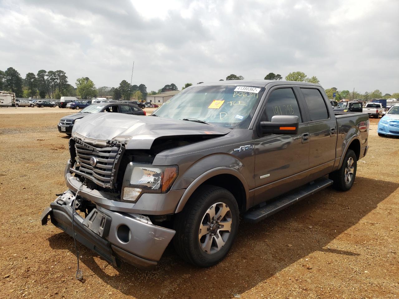 صورة رقم 2 من المزاد - 2012 FORD F150 SUPER مع VIN 1FTFW1CT2CFB06391