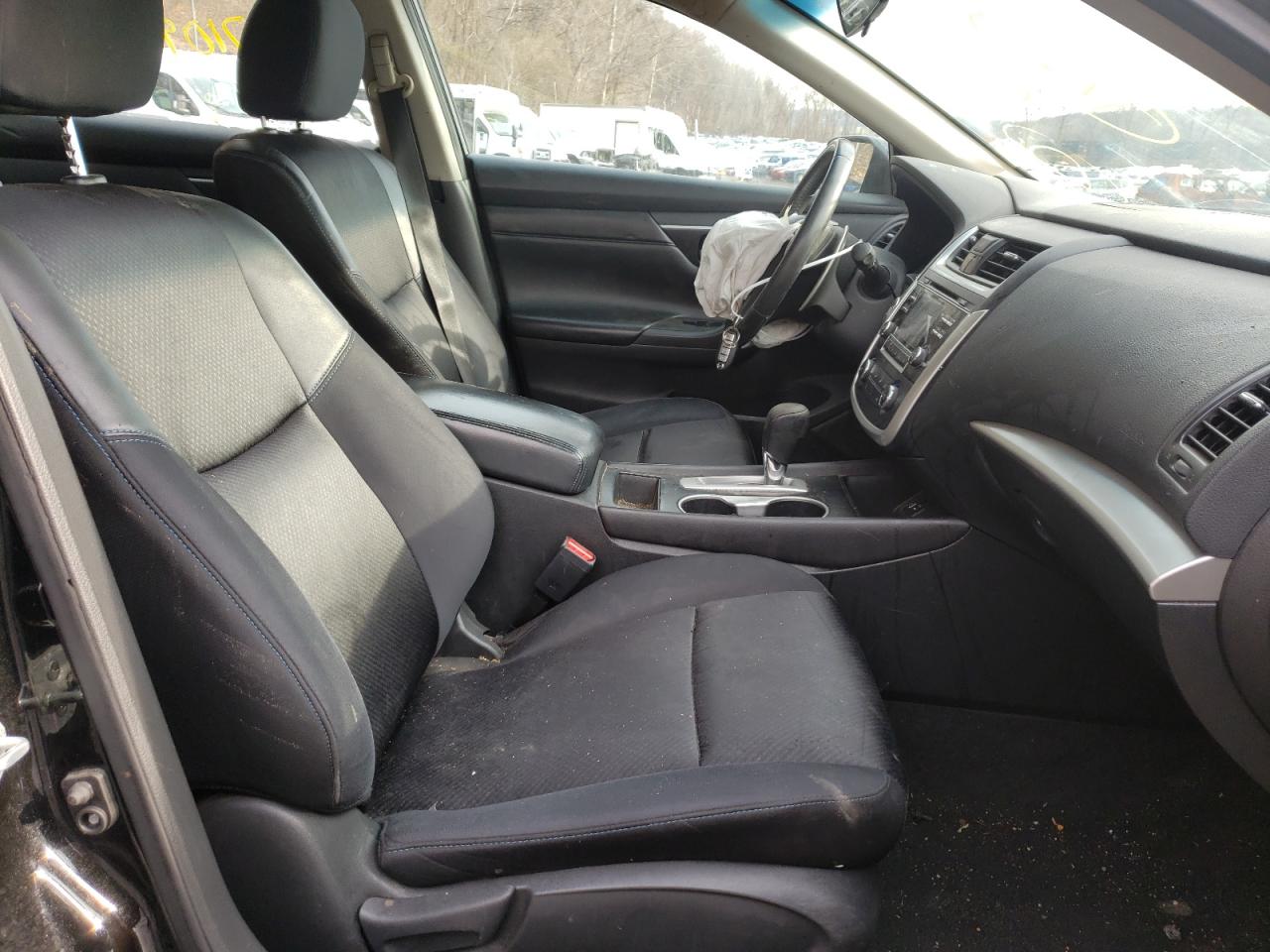 Photo 5 from auction – 2016 NISSAN ALTIMA 2.5 with VIN 1N4AL3AP4GC203772