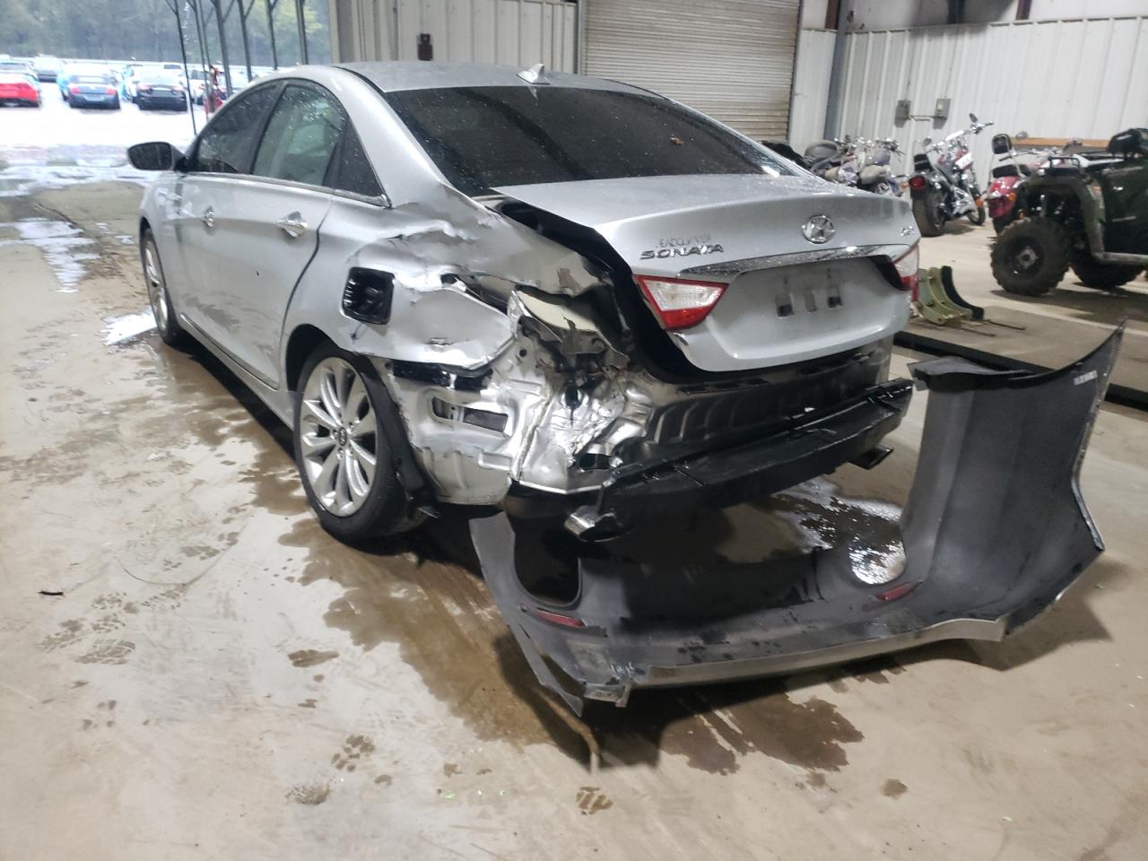 Photo 3 from auction – 2013 HYUNDAI SONATA SE with VIN 5NPEC4AB6DH534360