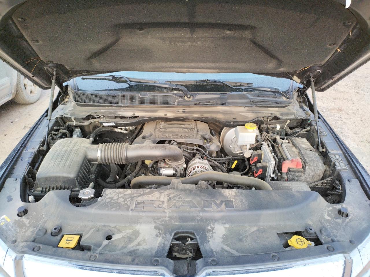 Photo 7 from auction – 2019 RAM 1500 LONGH with VIN 1C6SRFKT4KN838943