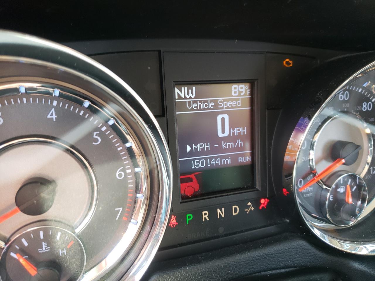 Photo 8 from auction – 2014 CHRYSLER TOWN & COU with VIN 2C4RC1BG1ER207279