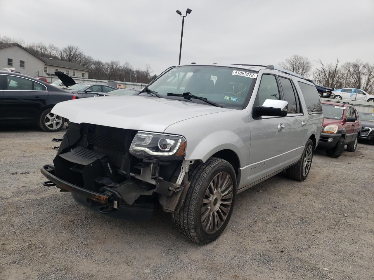 Photo 2 from auction – 2016 LINCOLN NAVIGATOR with VIN 5LMJJ3LT7GEL01248