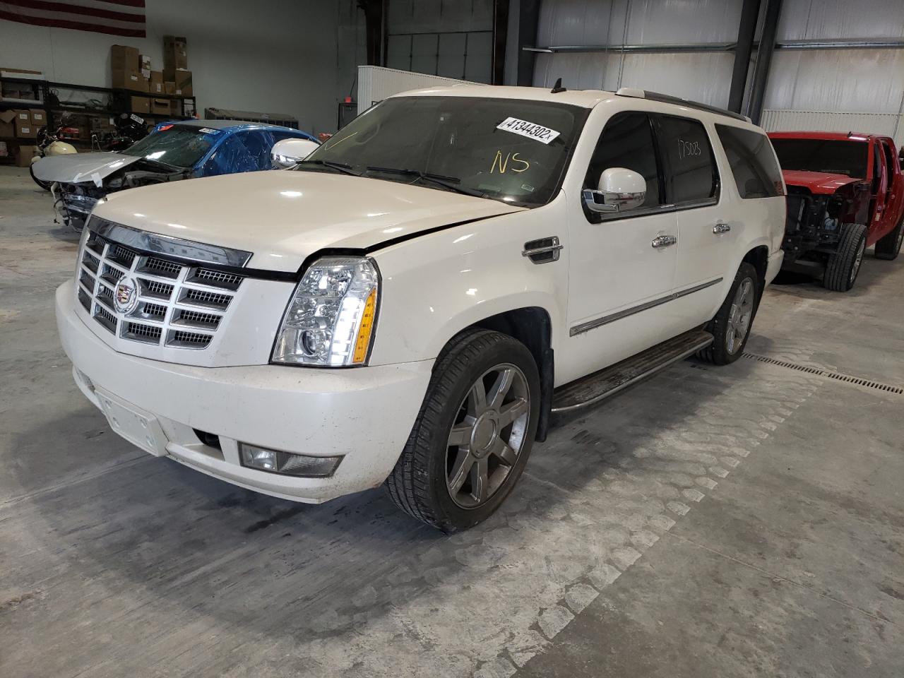 Photo 2 from auction – 2010 CADILLAC ESCALADE E with VIN 1GYUKHEF5AR270551