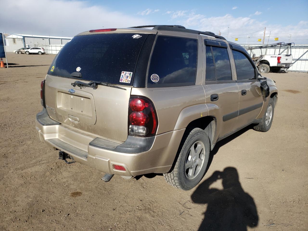 Photo 4 from auction – 2005 CHEVROLET TRAILBLAZE with VIN 1GNDT13SX52322899