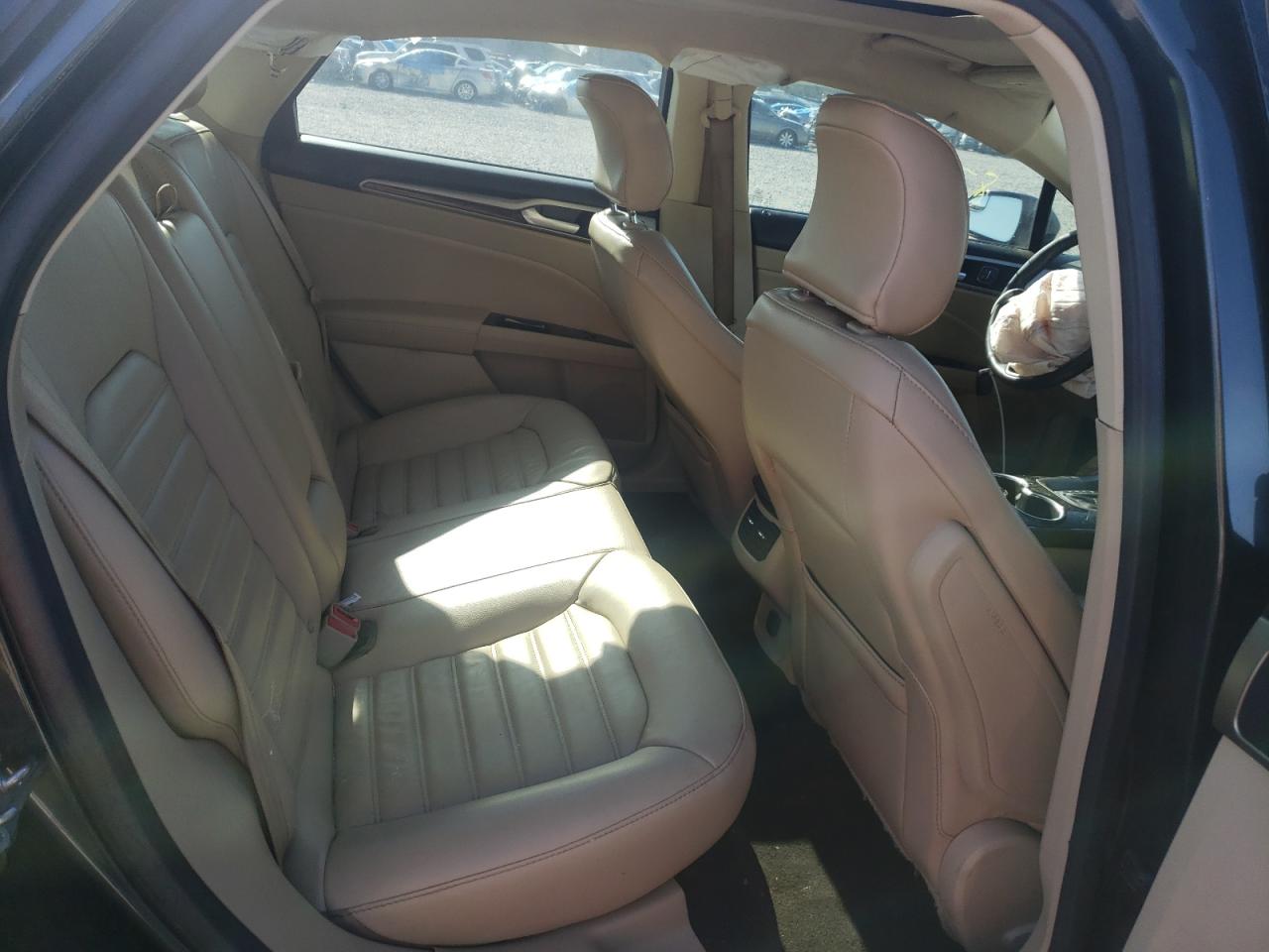 Photo 6 from auction – 2016 FORD FUSION SE with VIN 3FA6P0H95GR101771