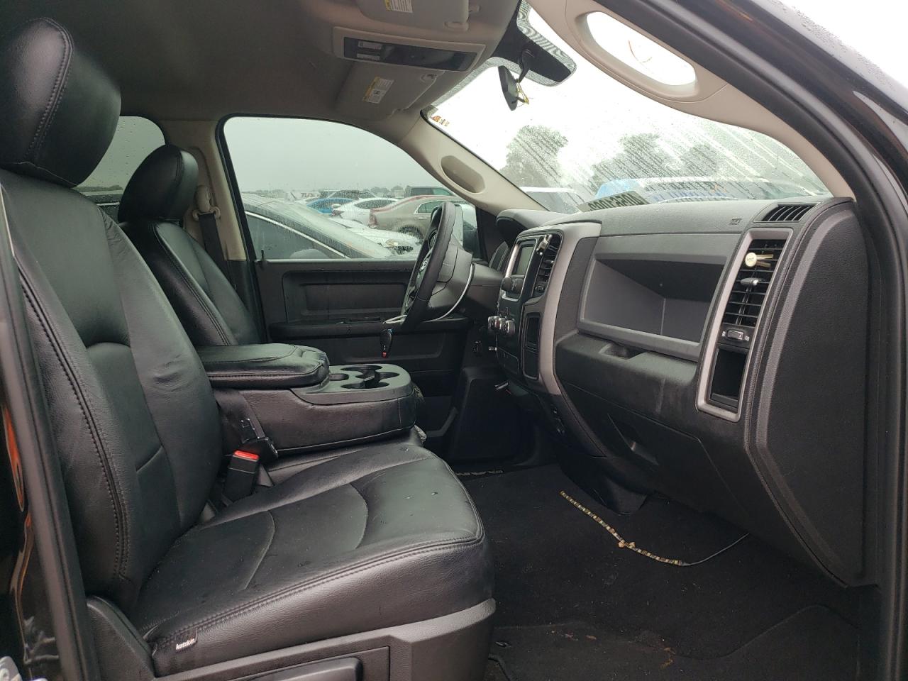 Photo 5 from auction – 2018 RAM 1500 ST with VIN 1C6RR6FT6JS244802