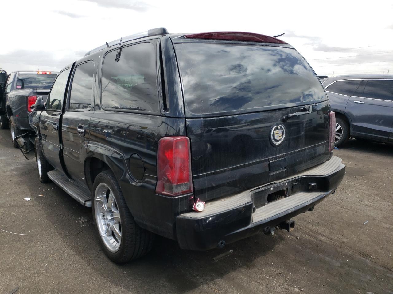 Photo 3 from auction – 2002 CADILLAC ESCALADE L with VIN 1GYEK63N52R102249