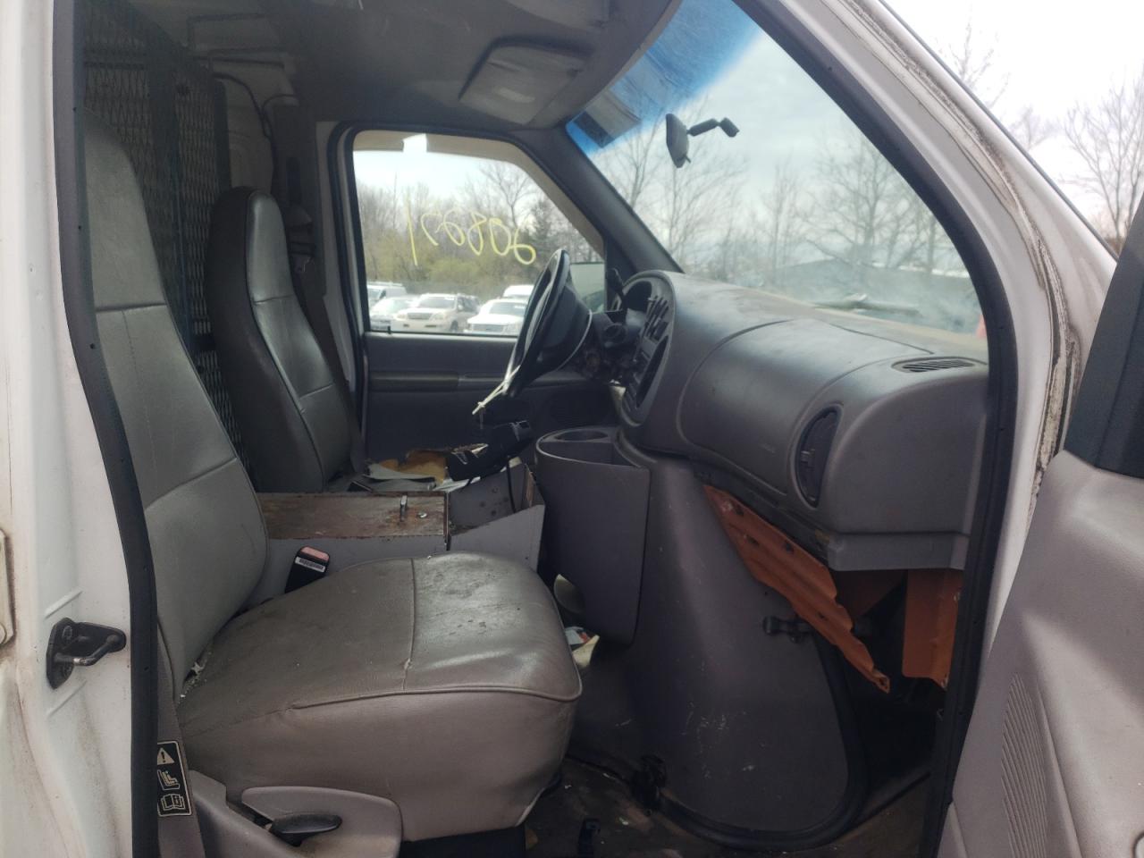 Photo 5 from auction – 1999 FORD ECONOLINE with VIN 1FTPE2429XHA70339