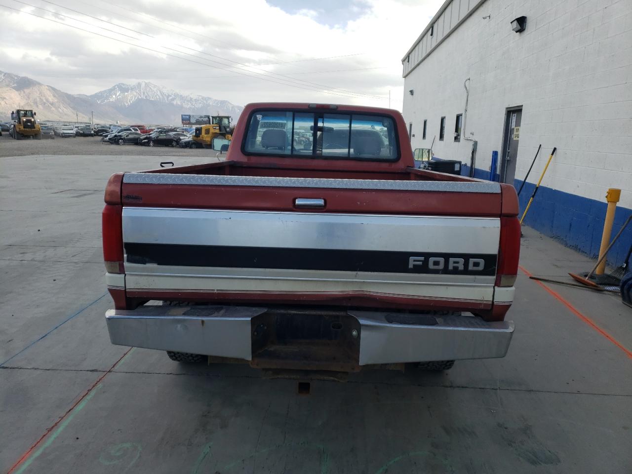 Photo 6 from auction – 1994 FORD F250 with VIN 1FTHF26G7RNB79560