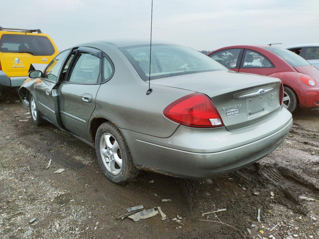 Photo 3 from auction – 2002 FORD TAURUS SE with VIN 1FAFP53U52G156889