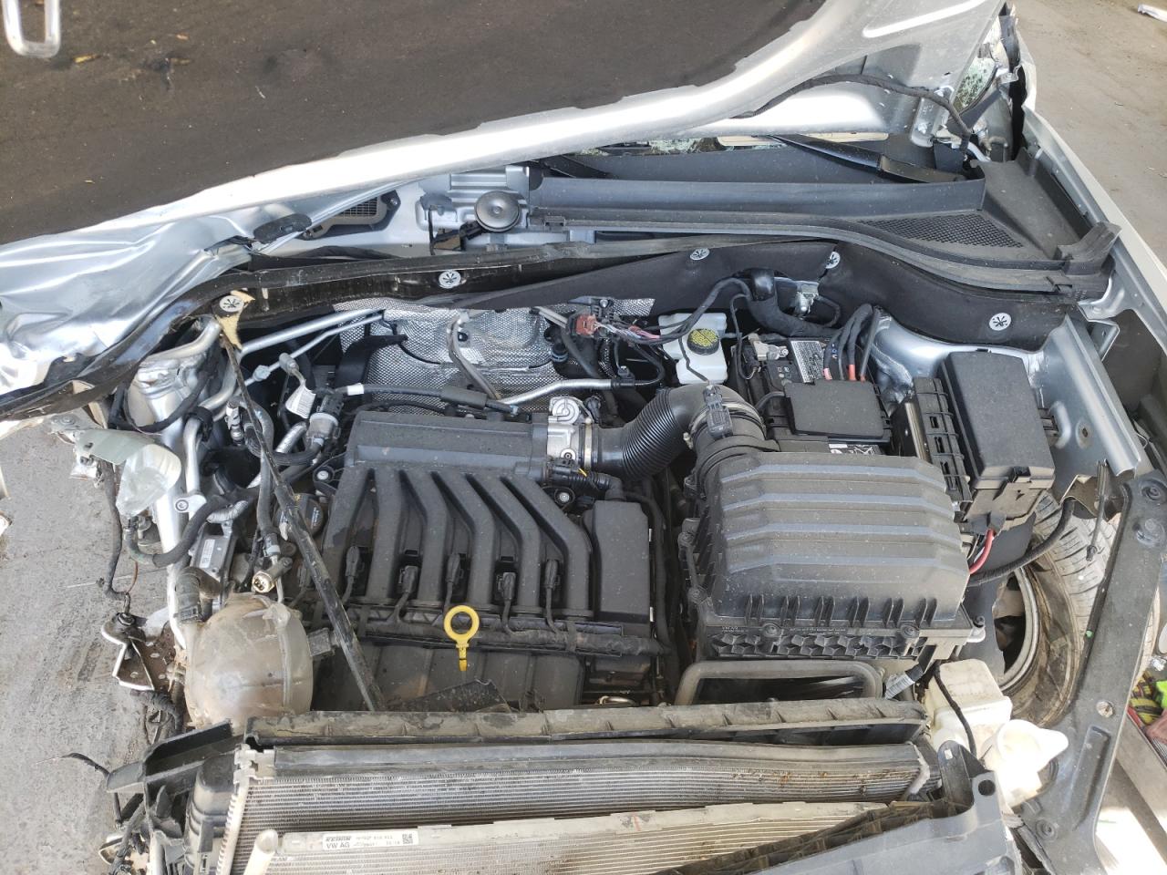 Photo 7 from auction – 2018 VOLKSWAGEN ATLAS SE with VIN 1V2LR2CA1JC586581