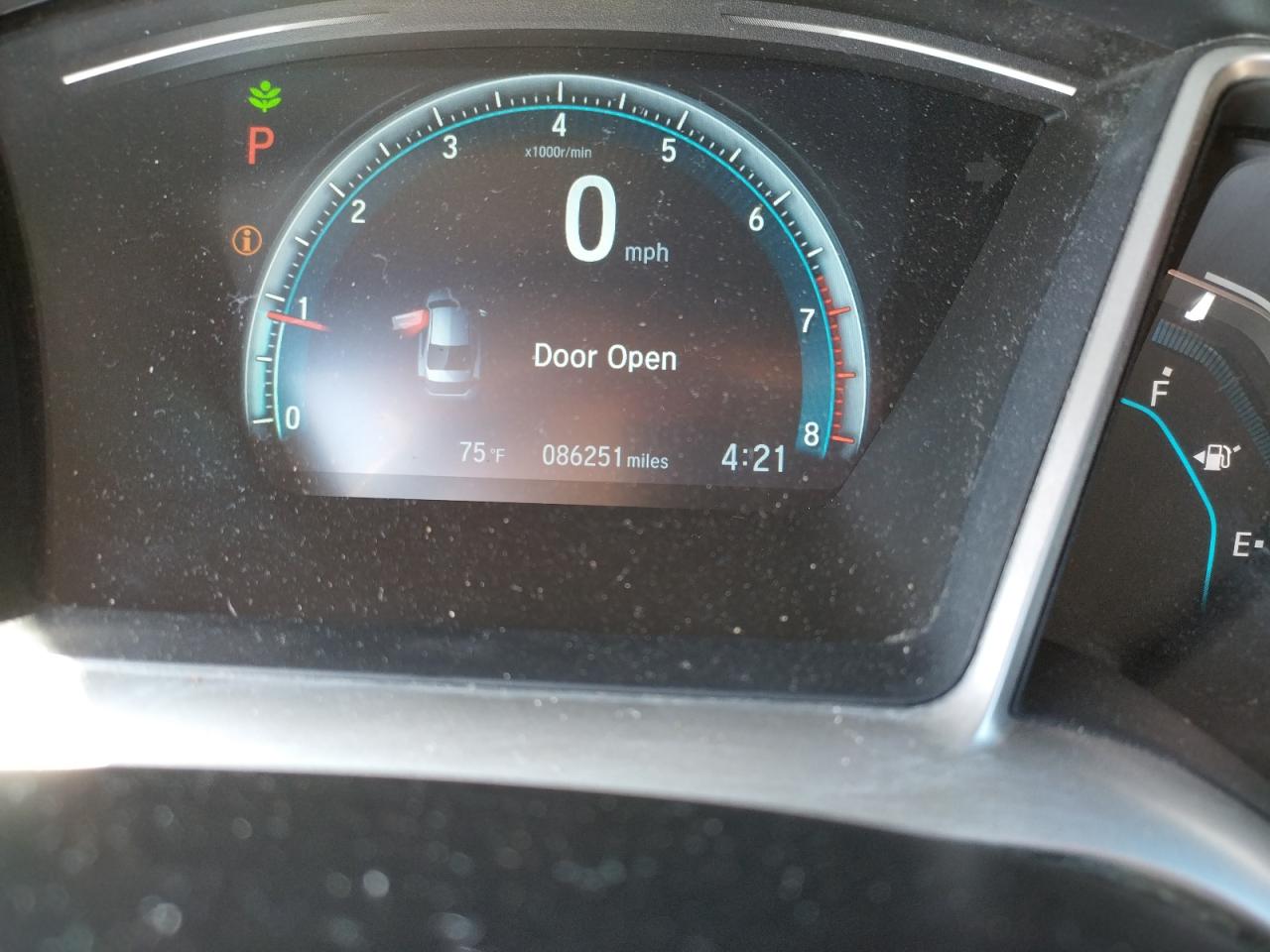 Photo 8 from auction – 2016 HONDA CIVIC EX with VIN 2HGFC2F73GH563665
