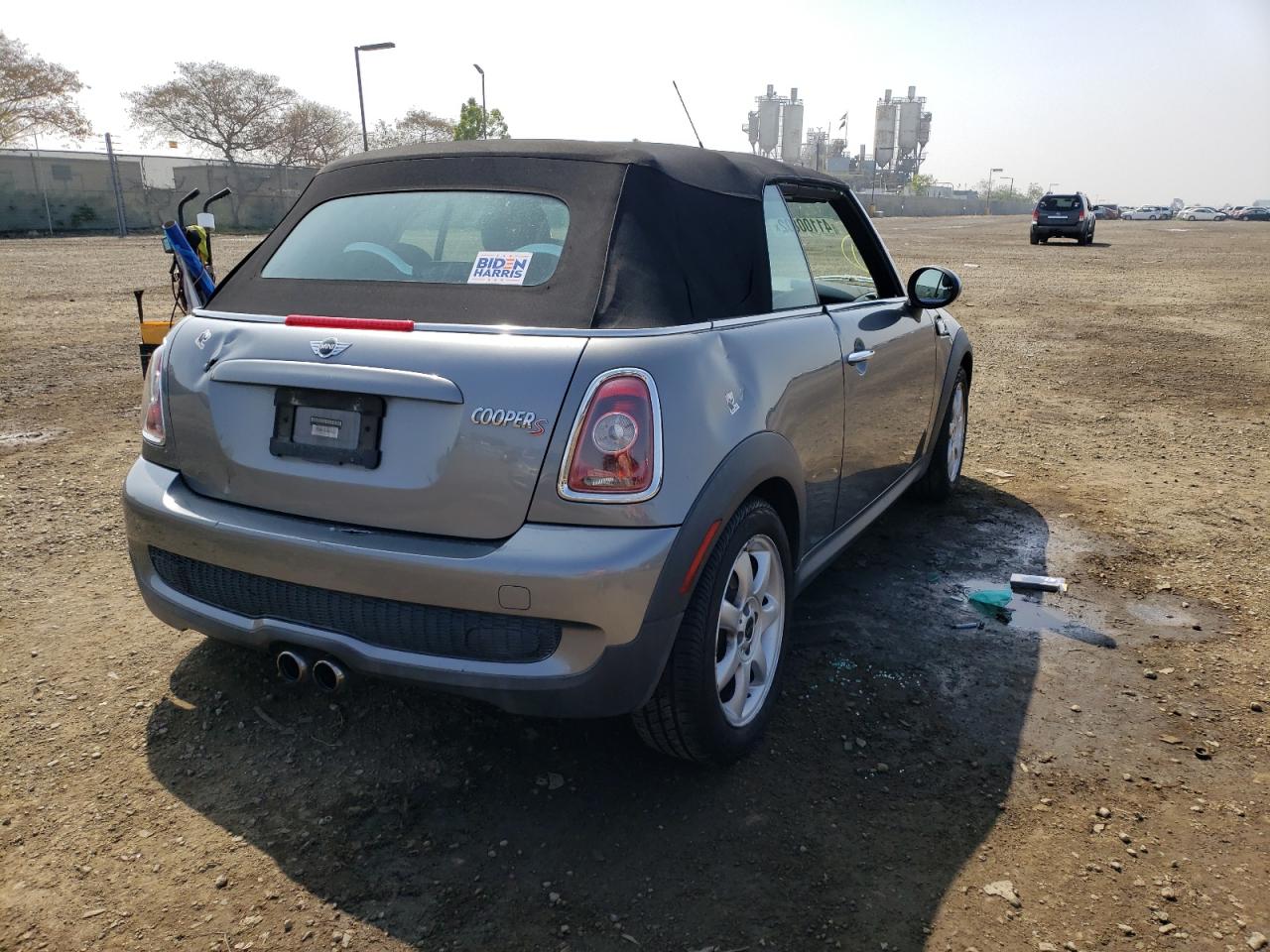 Photo 4 from auction – 2009 MINI COOPER S with VIN WMWMS335X9TY07509
