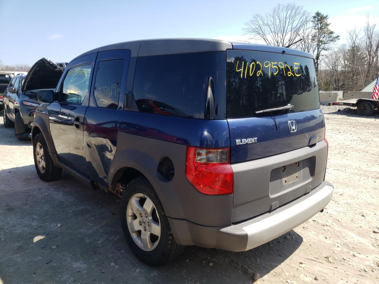 Photo 3 from auction – 2003 HONDA ELEMENT EX with VIN 5J6YH28533L051318