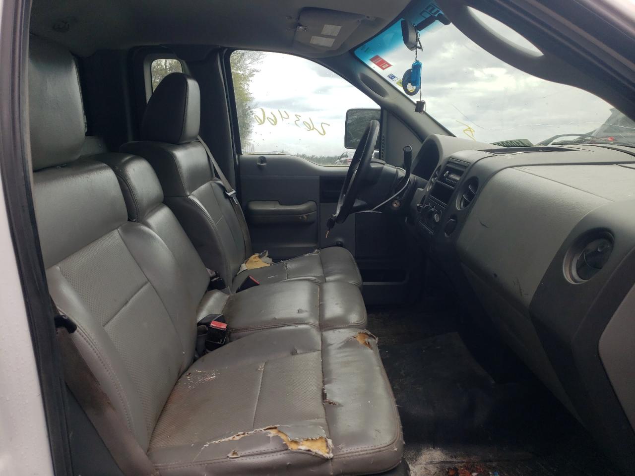 Photo 5 from auction – 2007 FORD F150 with VIN 1FTRF12267KA96175