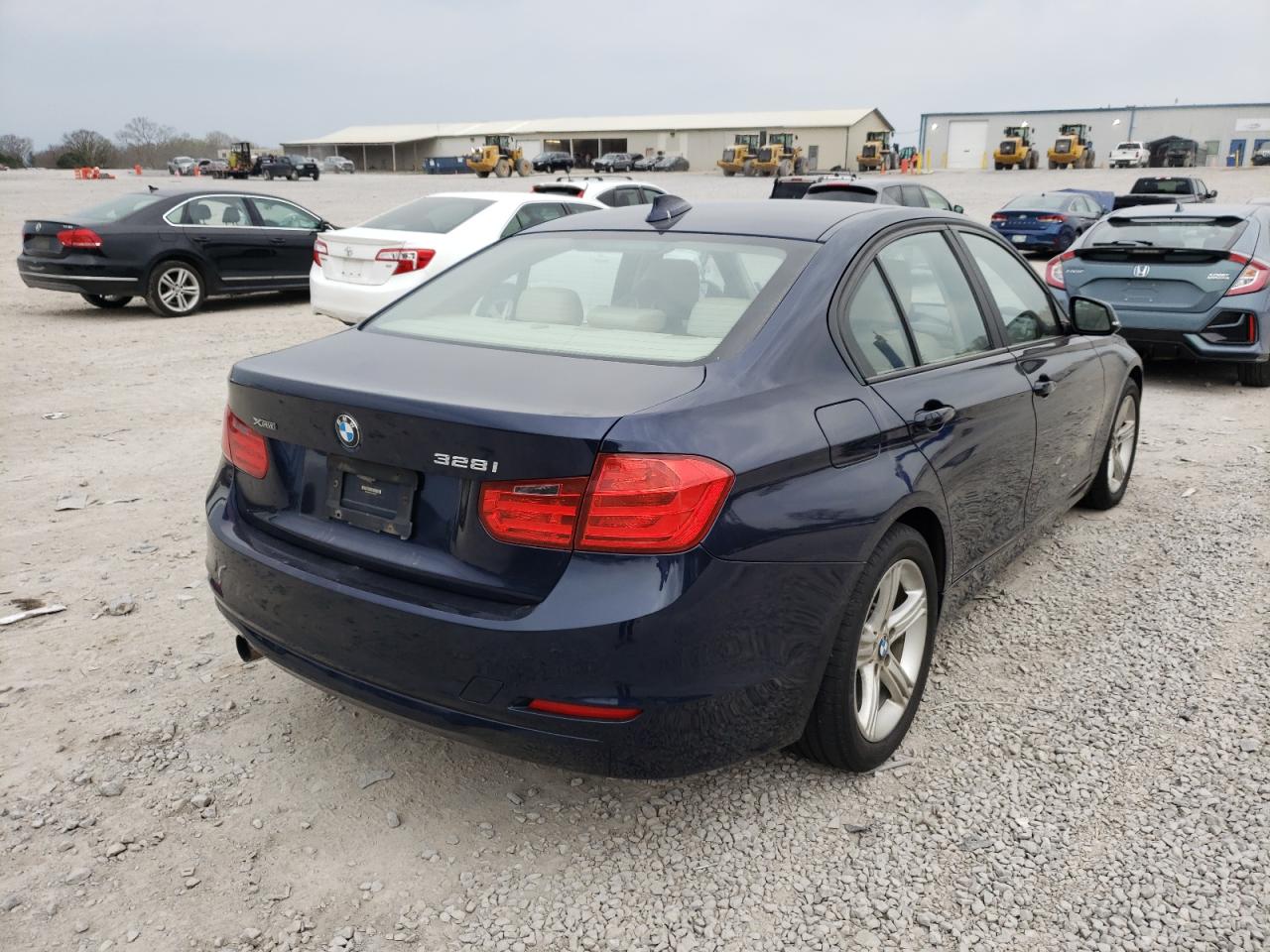 Photo 4 from auction – 2013 BMW 3 SERIES with VIN WBA3B5C57DF590077