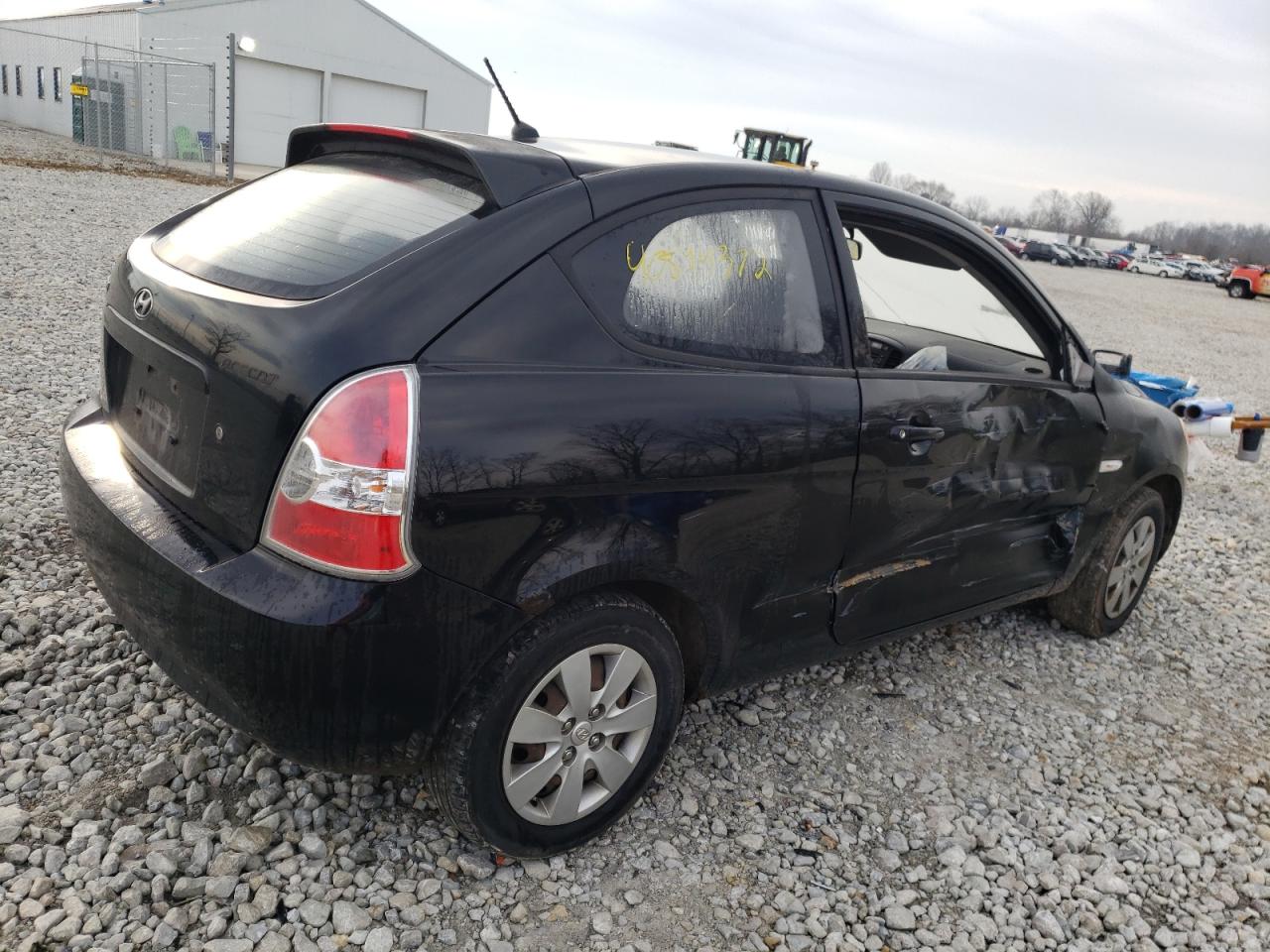 Photo 4 from auction – 2008 HYUNDAI ACCENT GS with VIN KMHCM36C98U065191