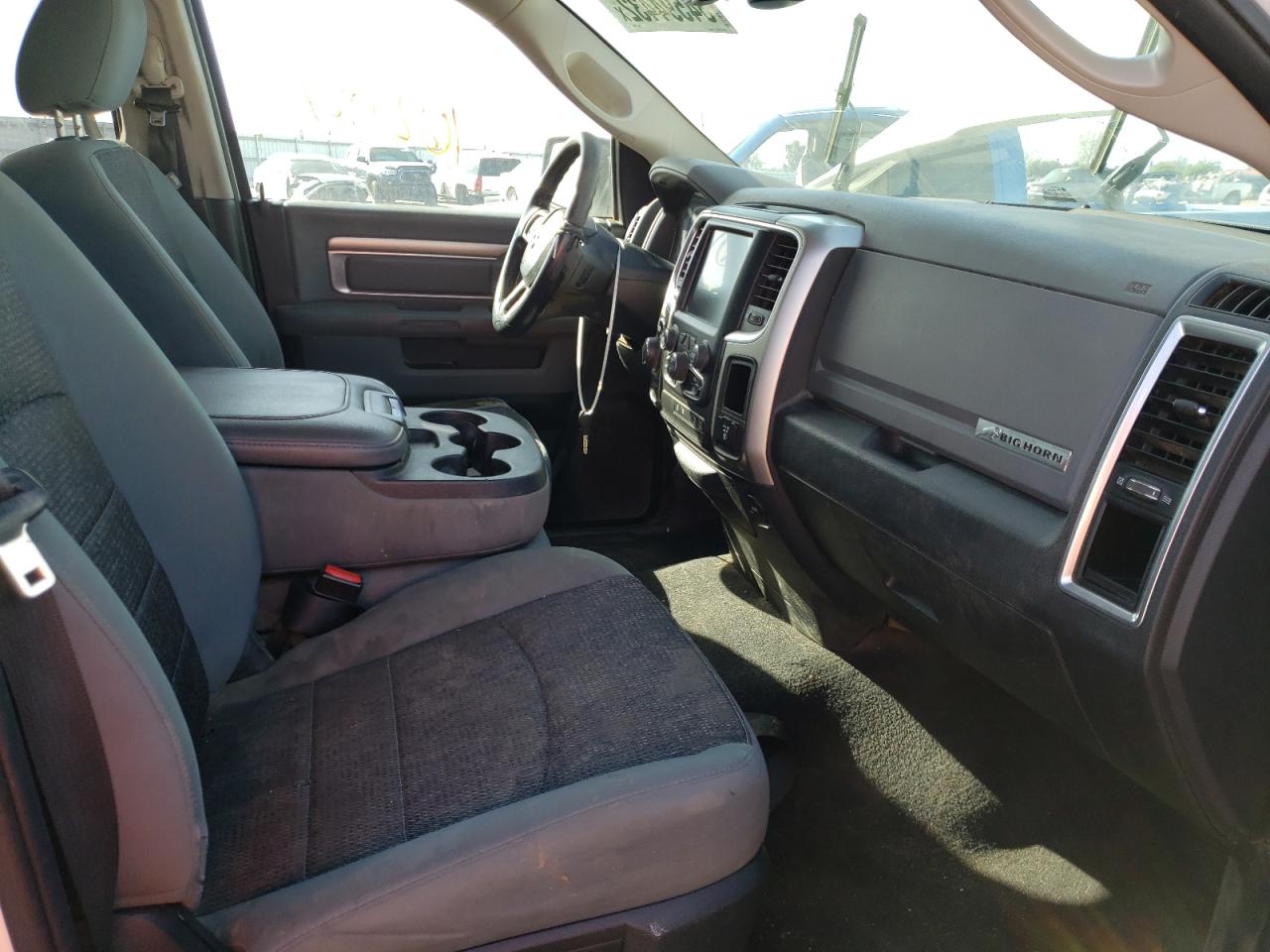 Photo 5 from auction – 2017 RAM 1500 SLT with VIN 1C6RR7GT0HS677398