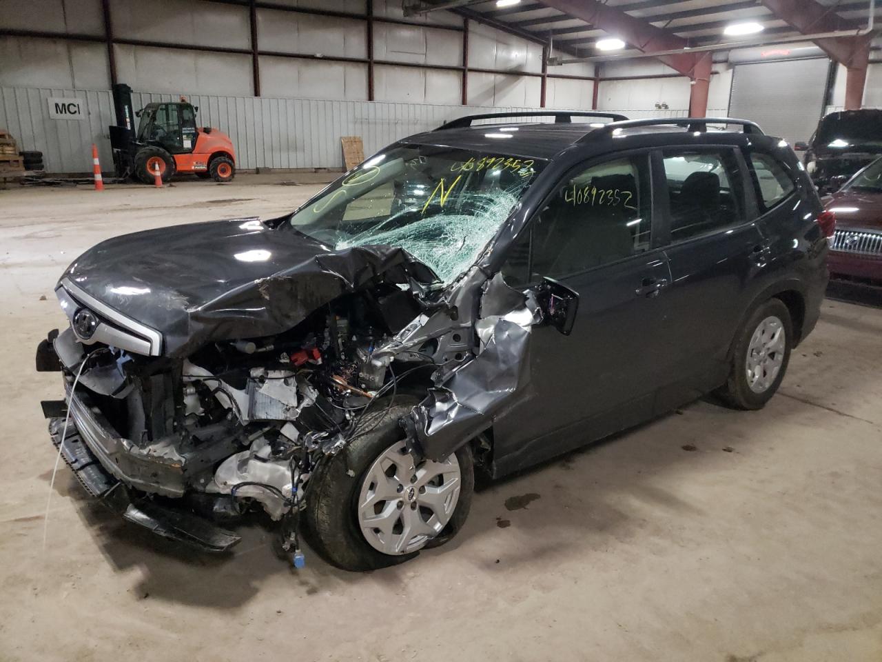 Photo 2 from auction – 2020 SUBARU FORESTER with VIN JF2SKADC2LH590707